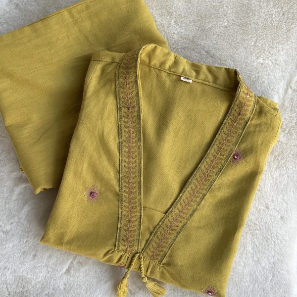 KCH0016:Mustard A-Line Suit - Image 4