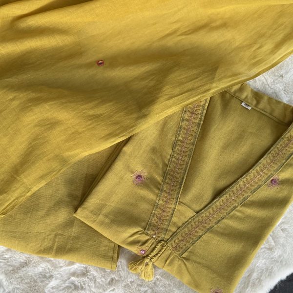 KCH0016:Mustard A-Line Suit - Image 5