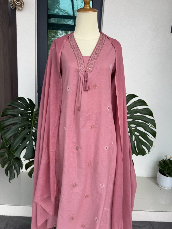 KCH0022:Dusty Rose Embroidered A-Line Kurta Set - Image 2
