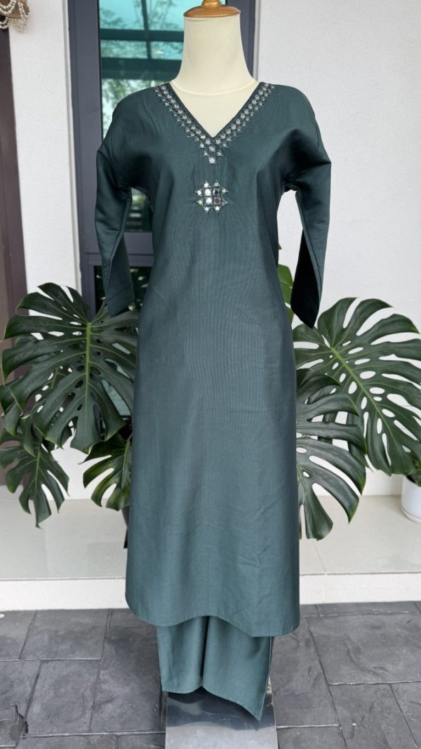 KCH0027:Emerald Mirrorwork 2pc Cord Set