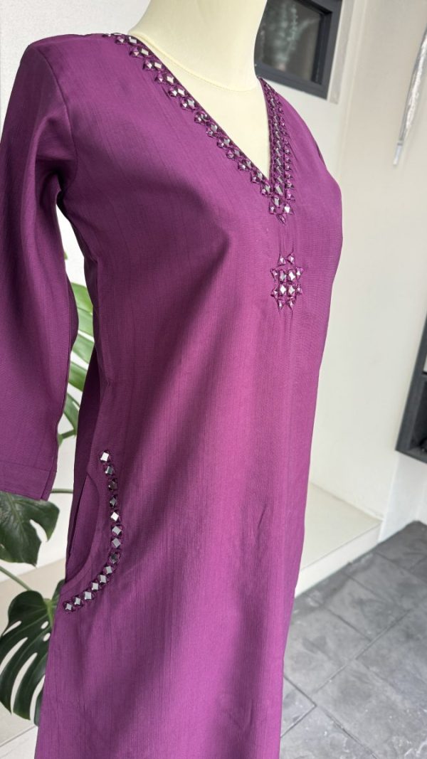 KCH0029:Plum Mirrorwork 2pc Cord Set - Image 3