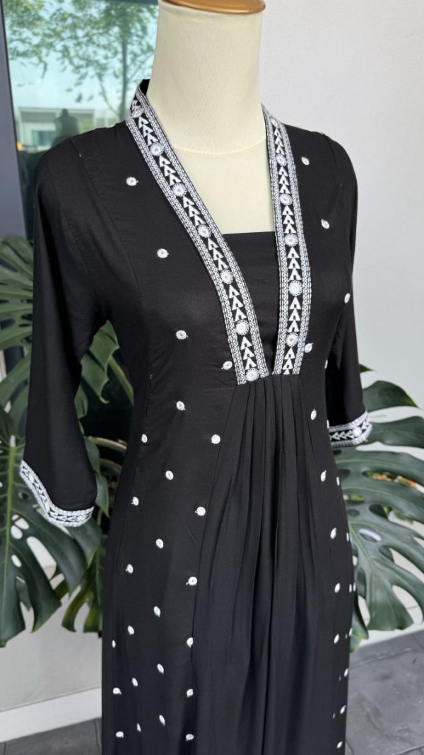 KCH0051:Jet Black A-Line Suit With Contrast Printed Dupatta - Image 3
